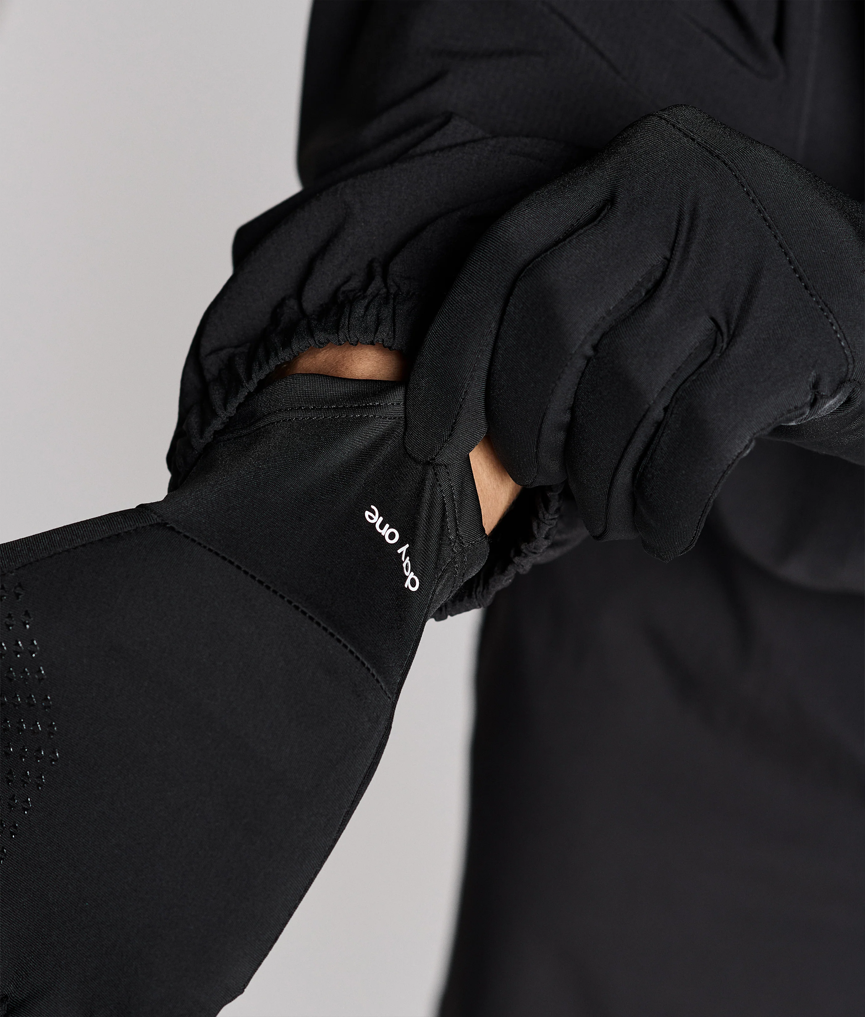 Performance Gloves - Image 3